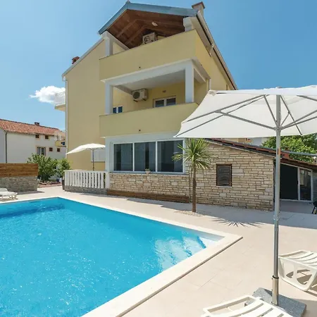 Pet Friendly Apartment In Biograd With Kitchen Biograd Na Moru